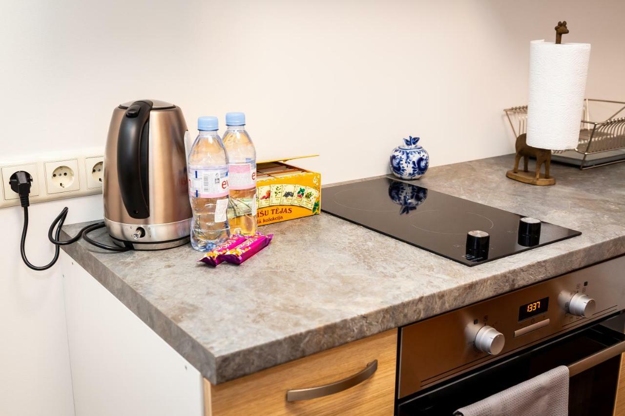 Stories Writer'S Ap 40Sqm Renovated Free Parking Apartment Рига Екстериор снимка